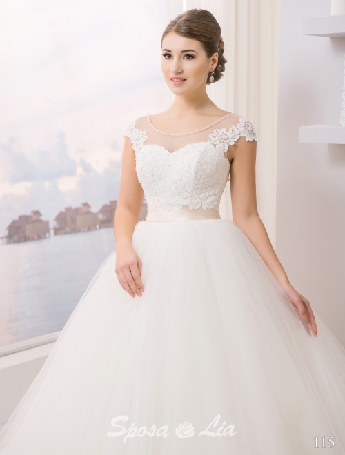 https://www.sposa-lia.com/images/stories/virtuemart/product/115 (2).jpg